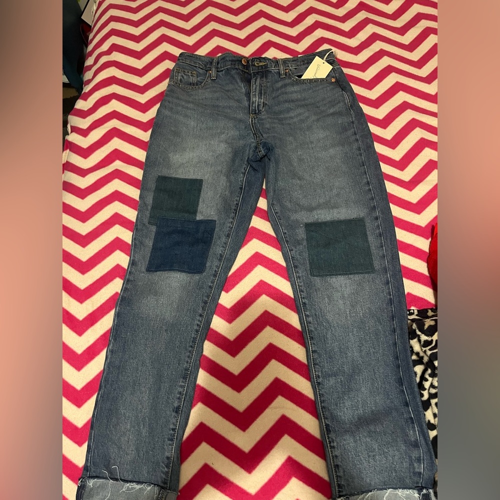 Universal thread target patched blue boyfriend jeans